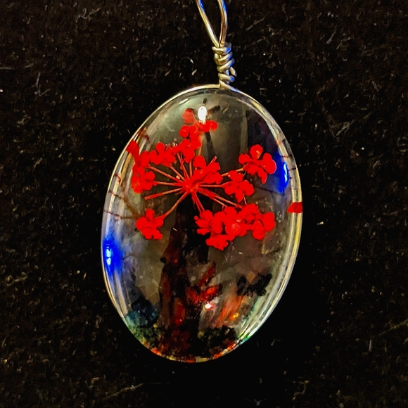 Pendants - Picture 3 of 10